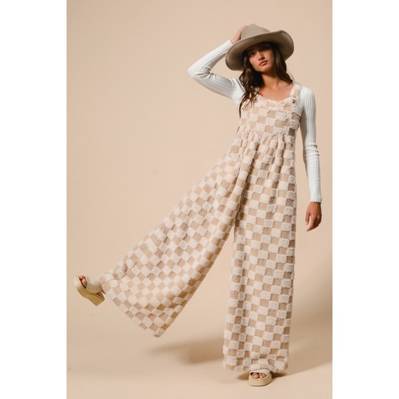 BiBi Cuddled ‘N Cozy Checker Patterned Wide Leg SHERPA Overalls in Ivory/Latte - Picture 4 of 12